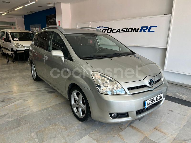 Gris / plata Usado 2006 Toyota Corolla Verso Luna Monovolumen | 6500 € (Un poco caro) - Imagen 1/4