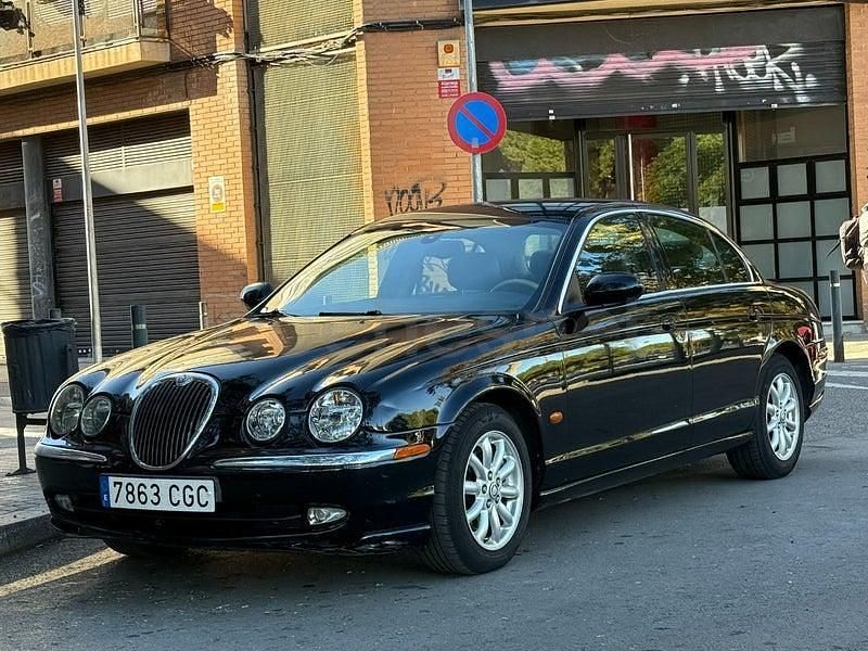 Usado Jaguar S-Type Executive 238 CV (175 kW) 2003 Negro Berlina
