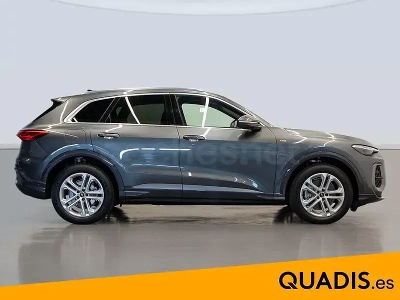 Usado Audi Q5 S-Line 204 CV (150 kW) 2025 Gris / plata SUV