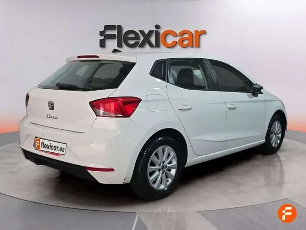 Usado Seat Ibiza Reference 80 CV (58 kW) 2023 Blanco Utilitario