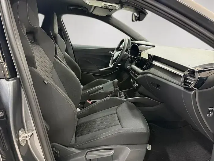 Nuevo Skoda Fabia 95 CV (69 kW) 2026 Gris Utilitario