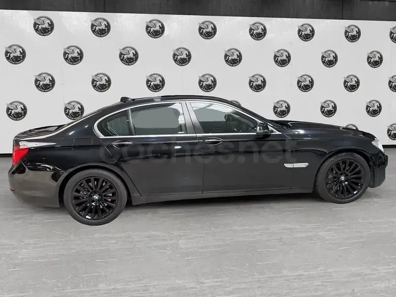 Używany BMW 730 Comfort Edition 258 KM (189 kW) 2013 Czarny Sedan/Limuzyna