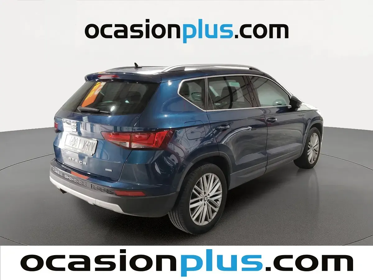 Usado Seat Ateca 4Drive 190 CV (139 kW) 2018 Azul SUV