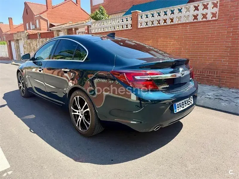 Usado Opel Insignia Sportive 170 CV (125 kW) 2016 Verde Berlina