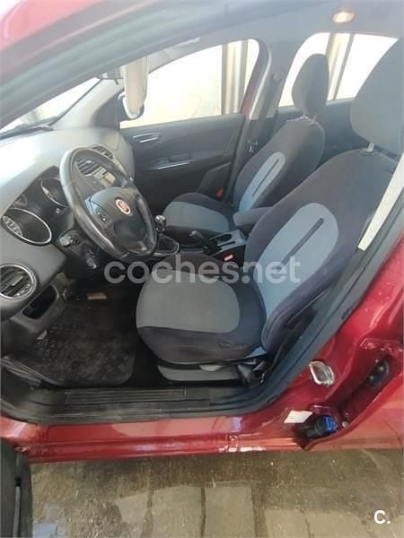 Usado Fiat Bravo Active 105 CV (77 kW) 2009 Rojo Utilitario