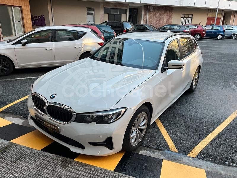 Usado BMW 318 150 CV (110 kW) 2021 Blanco Familiar