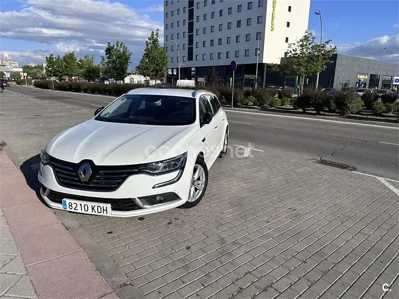 Usado Renault Talisman Zen 130 CV (95 kW) 2017 Blanco Familiar