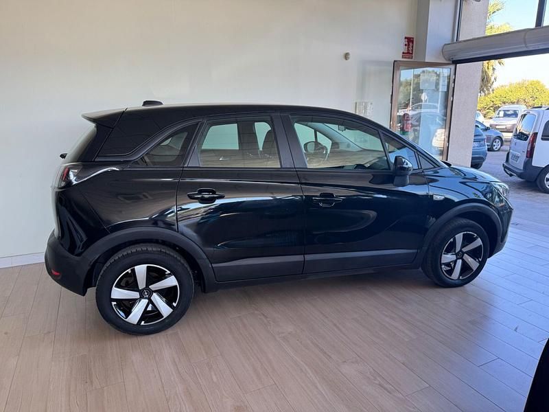 Usado Opel Crossland X Edition 110 CV (80 kW) 2021 Negro SUV