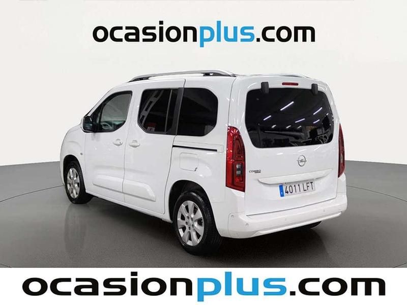 Usado Opel Combo Life Innovation 131 CV (96 kW) 2020 Blanco Monovolumen