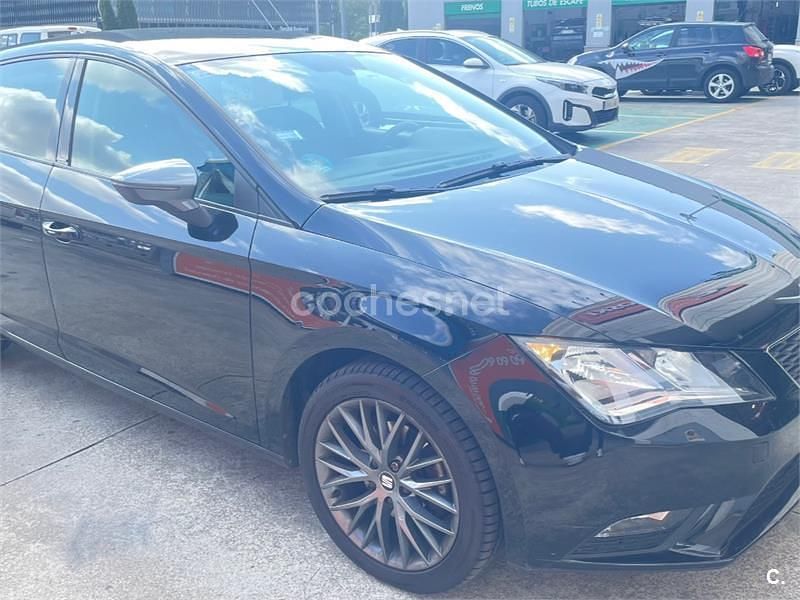Negro Usado 2015 Seat Leon CONNECT Berlina | 7800 € (Precio justo) - Imagen 1/4
