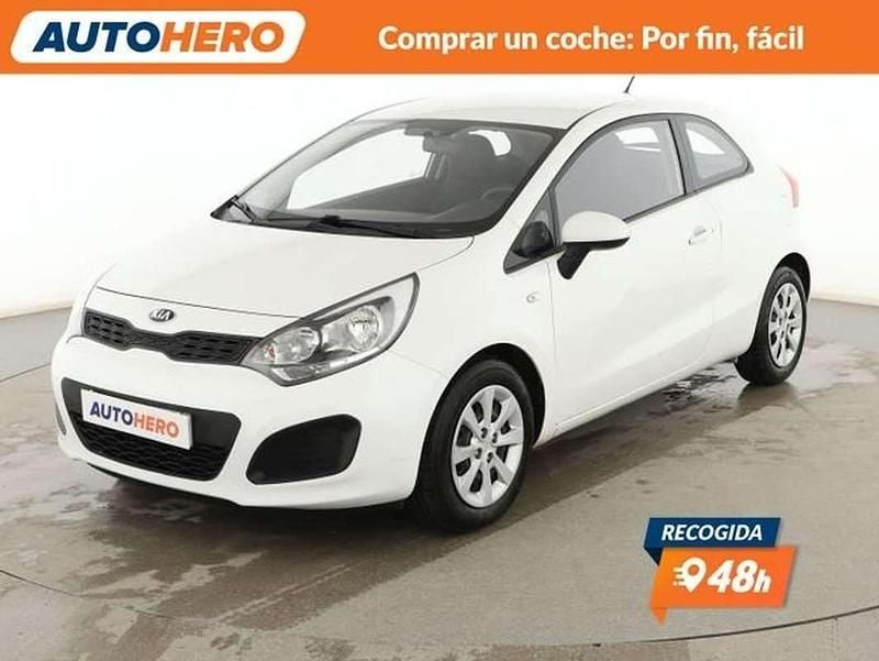 Blanco Usado 2013 Kia Rio Utilitario | 8099 € (Precio justo) - Imagen 1/3