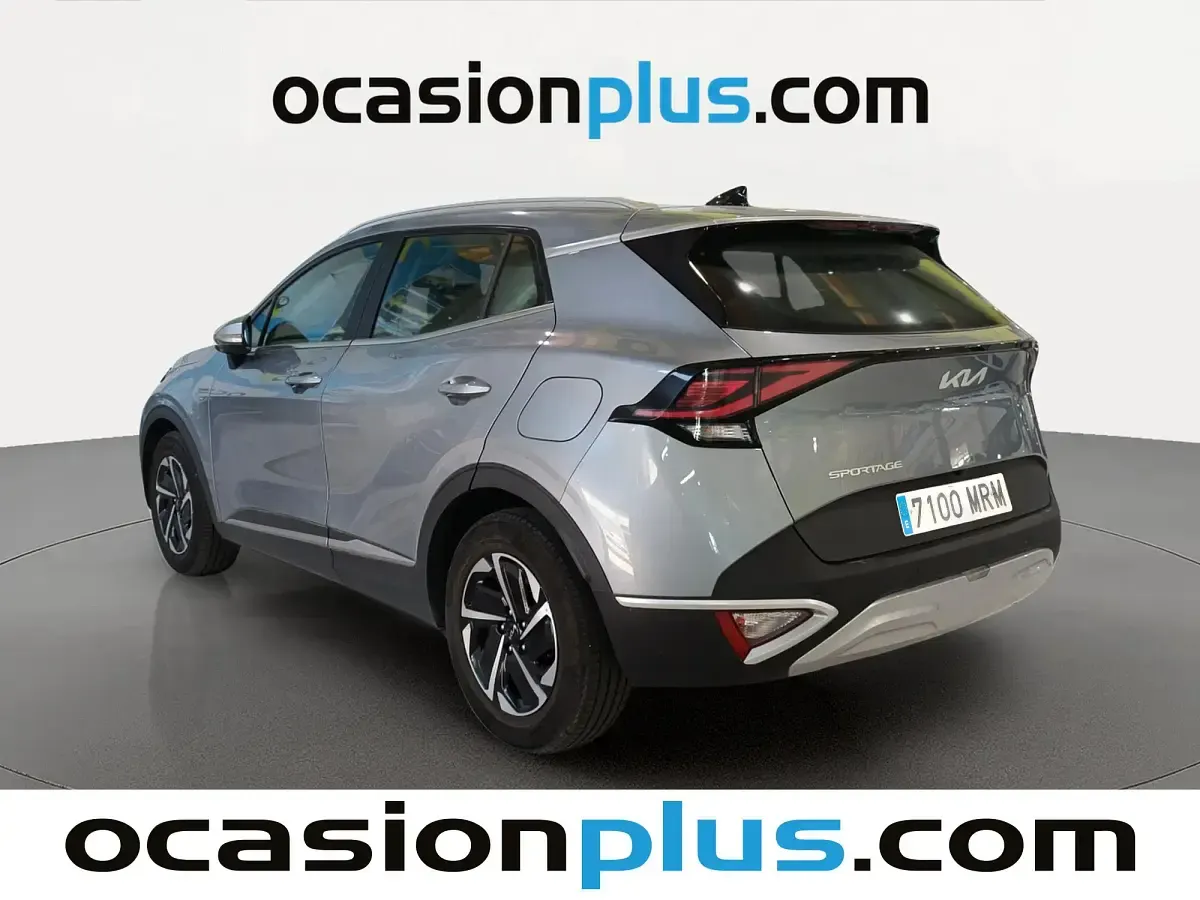 Usado Kia Sportage 150 CV (110 kW) 2024 Gris plata SUV