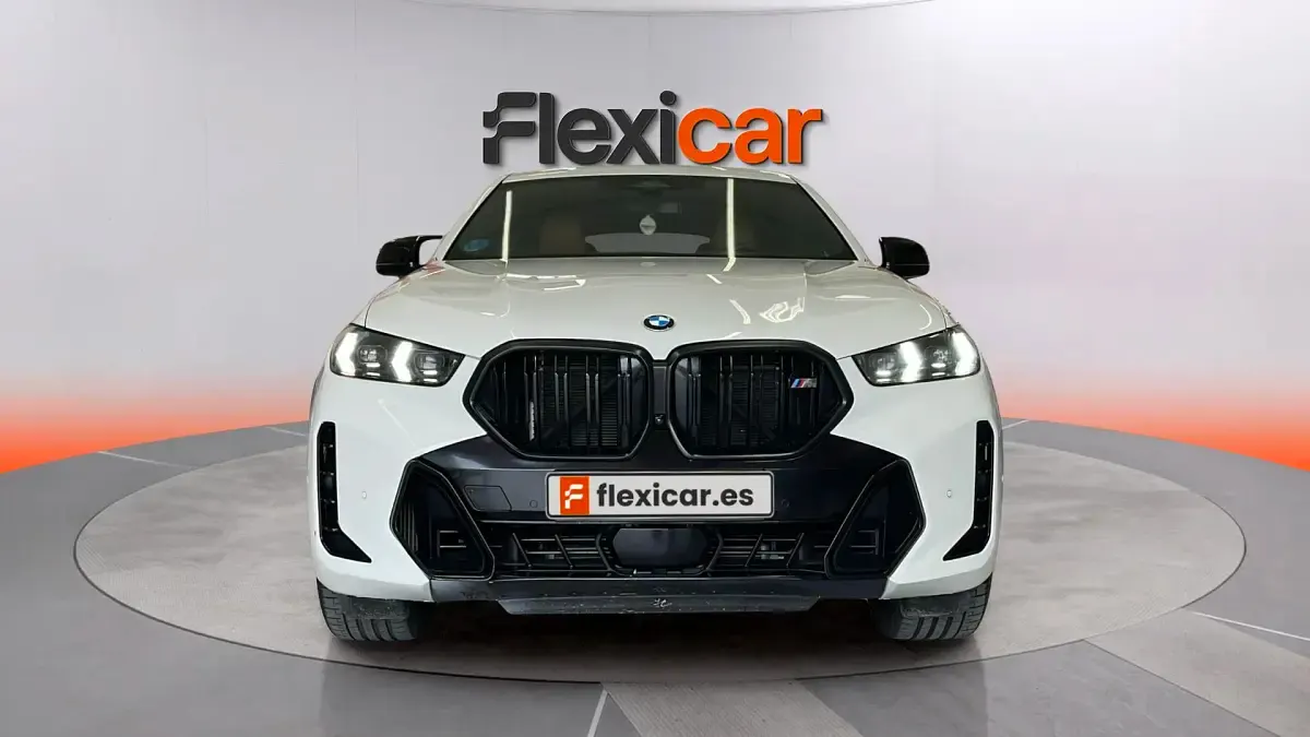 Usado BMW X6 M Sport 530 CV (389 kW) 2024 Blanco SUV