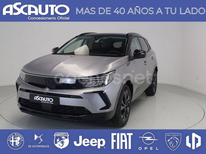 Gris / plata Usado 2024 Opel Grandland X Edition SUV | 28.900 € - Imagen 1/4