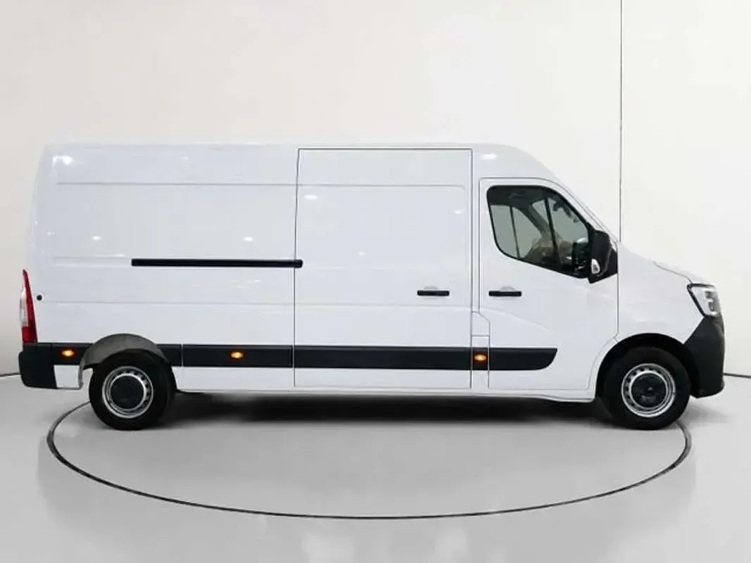 Usado Renault Master 179 CV (131 kW) 2022 Blanco Monovolumen