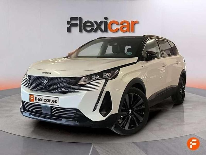 Usado Peugeot 5008 GT 131 CV (96 kW) 2023 Blanco SUV