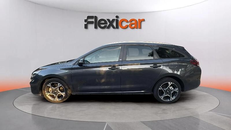 Usado Hyundai i30 N Line 120 CV (88 kW) 2023 Gris Familiar