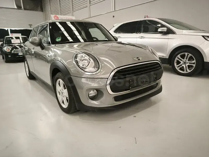 Usado Mini ONE 102 CV (75 kW) 2014 Gris / plata Utilitario