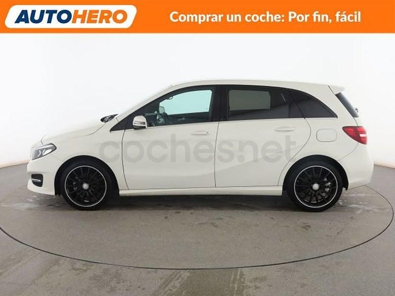 Usado Mercedes B200 Urban 136 CV (100 kW) 2015 Blanco Monovolumen