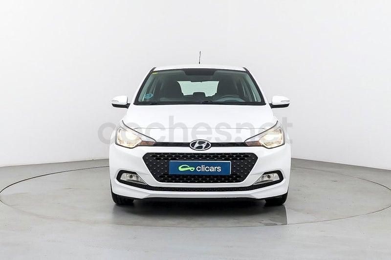 Usado Hyundai i20 84 CV (61 kW) 2021 Blanco Utilitario