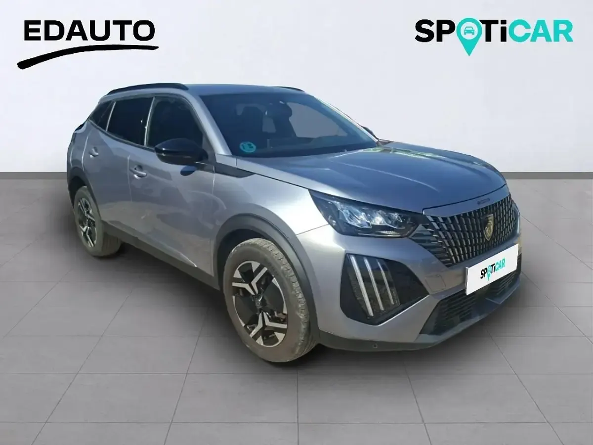 Usado Peugeot 2008 Allure 100 CV (73 kW) 2024 Gris SUV