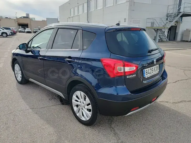 Usado Suzuki SX4 S-Cross 111 CV (81 kW) 2019 Azul SUV