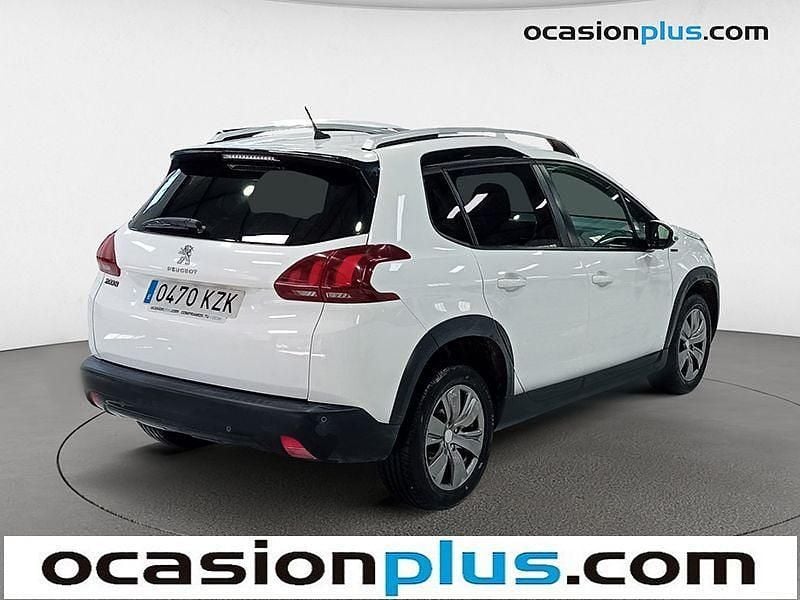 Usado Peugeot 2008 Signature Sky 100 CV (73 kW) 2019 Blanco SUV