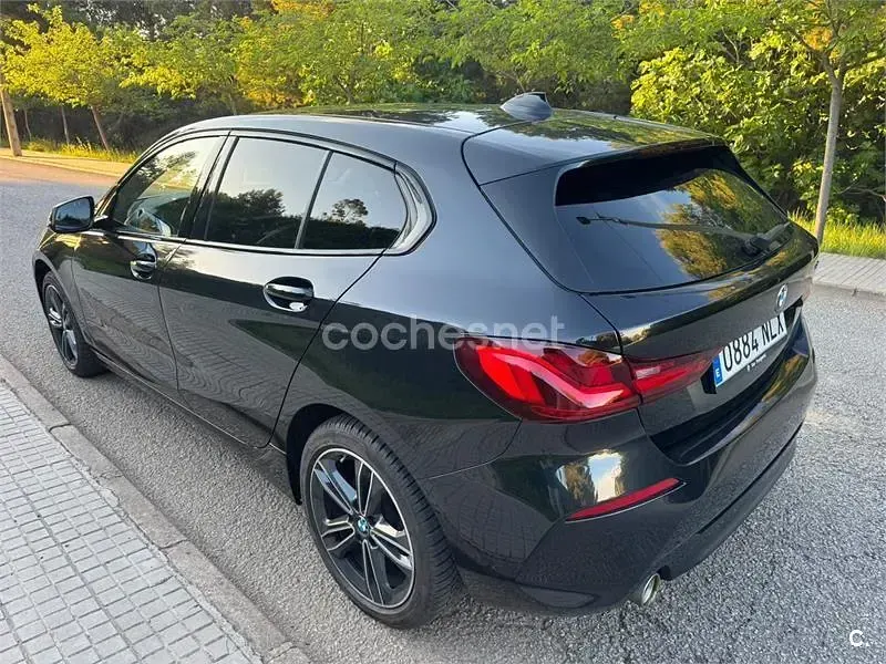 Usado BMW 118 136 CV (100 kW) 2022 Negro Berlina