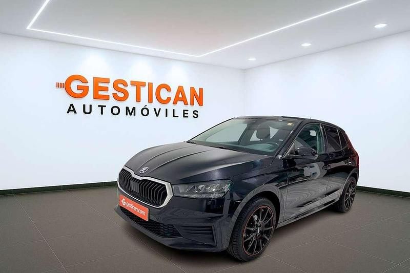 Negro Usado 2022 Skoda Fabia Active Utilitario | 15.990 € (Precio justo) - Imagen 1/4