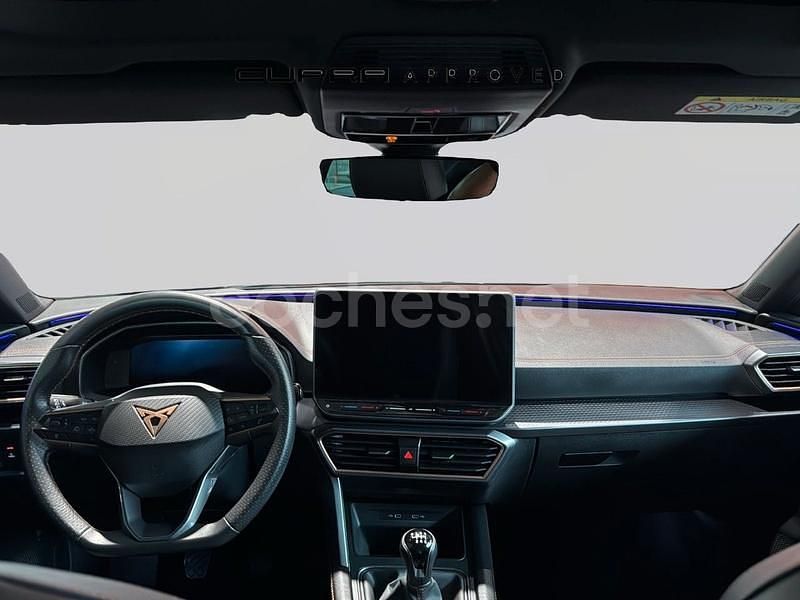 Usado Cupra Leon 150 CV (110 kW) 2024 Gris / plata Berlina