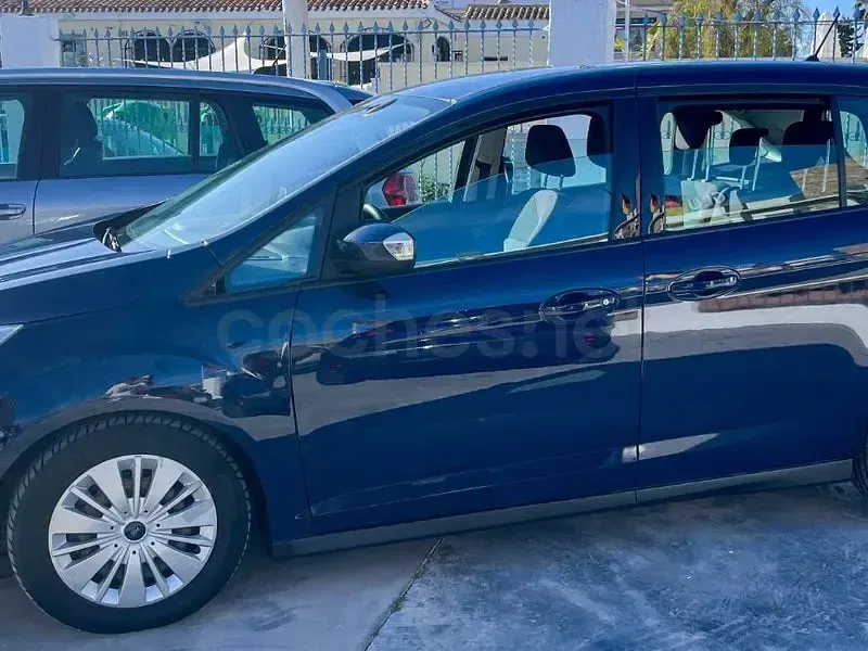 Usado Ford C-MAX Trend 120 CV (88 kW) 2019 Azul Monovolumen