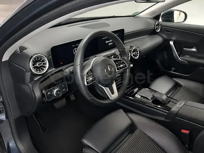 Usado Mercedes A220 190 CV (139 kW) 2019 Azul Berlina
