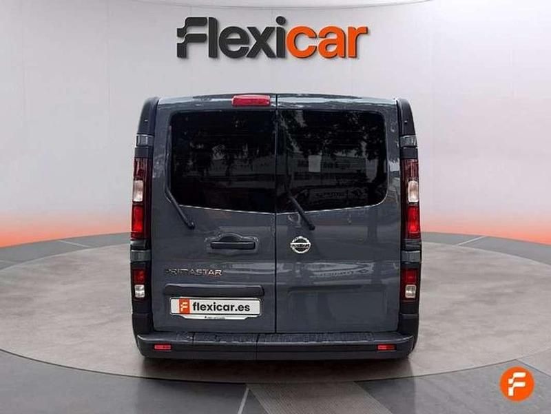 Usado Nissan Primastar N-Connecta 150 CV (110 kW) 2024 Gris Monovolumen