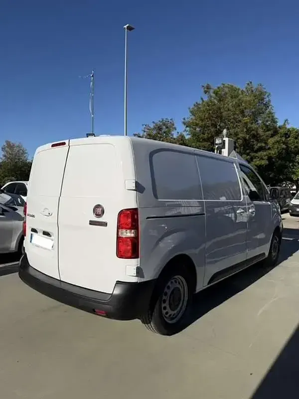 Usado Fiat Scudo 102 CV (75 kW) 2023 Blanco Van