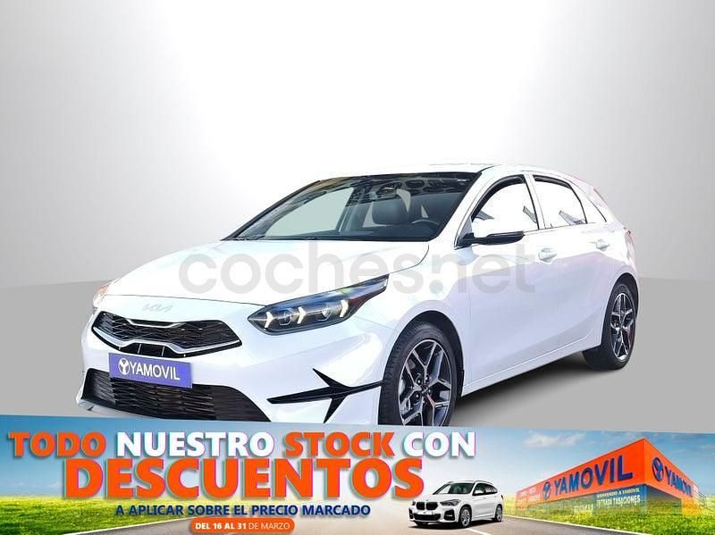 Usado Kia Ceed 136 CV (100 kW) 2023 Blanco Utilitario