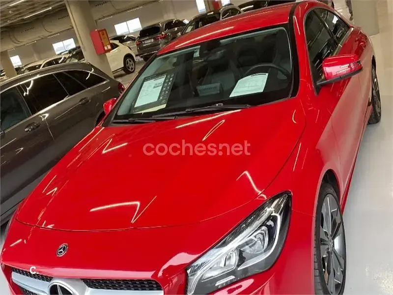 Usado Mercedes CLA200 156 CV (114 kW) 2017 Rojo Berlina