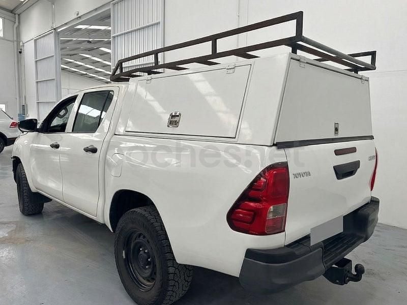 Usado Toyota HiLux 150 CV (110 kW) 2021 Blanco Pickup/Camioneta