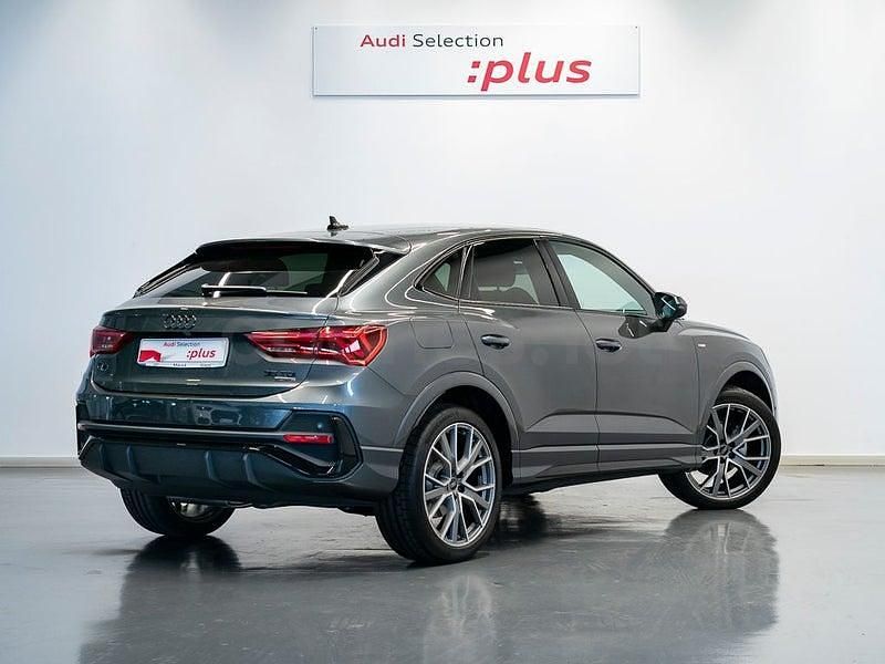 Usado Audi Q3 Sportback Exclusive 150 CV (110 kW) 2024 Gris / plata SUV