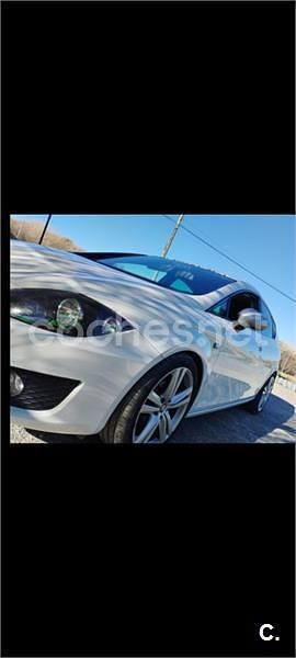 Usado Seat Leon Ecomotive 105 CV (77 kW) 2010 Blanco Berlina