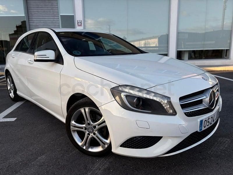 Usado Mercedes A180 Style 109 CV (80 kW) 2015 Blanco Berlina