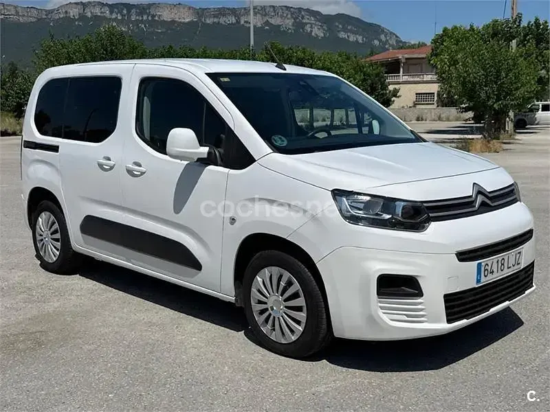 Usado Citroën Berlingo Live 102 CV (75 kW) 2020 Blanco Monovolumen
