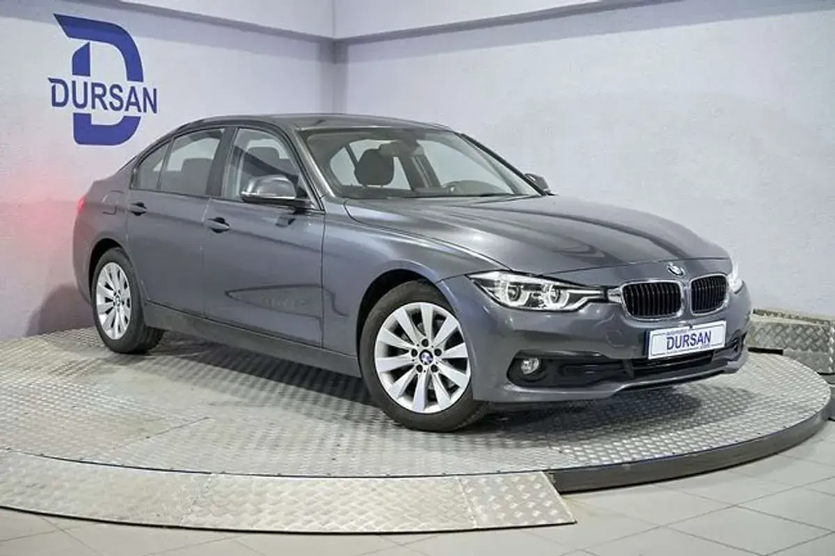 Usado BMW 320 Comfort Edition 190 CV (139 kW) 2015 Gris Berlina