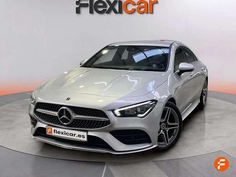 Usado Mercedes CLA220 190 CV (139 kW) 2025 Gris Berlina