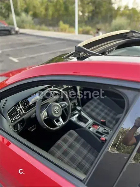 Usado VW Golf VII GTI 245 CV (180 kW) 2018 Rojo Berlina