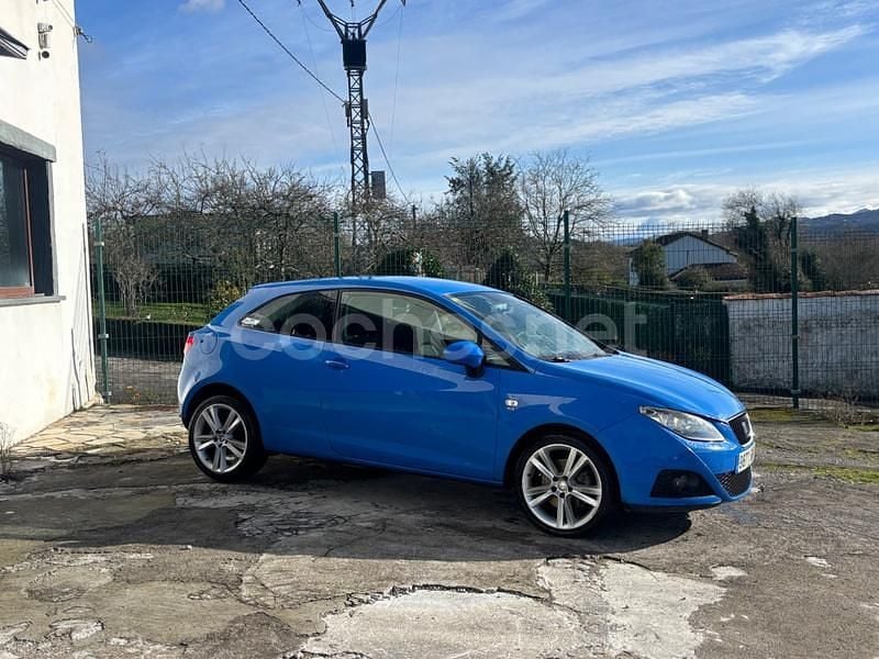 Azul Usado 2010 Seat Ibiza Sport Berlina | 7999 € (Un poco caro) - Imagen 1/3
