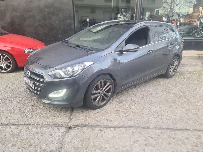 Usado Hyundai i30 GO! 136 CV (100 kW) 2016 Azul Familiar