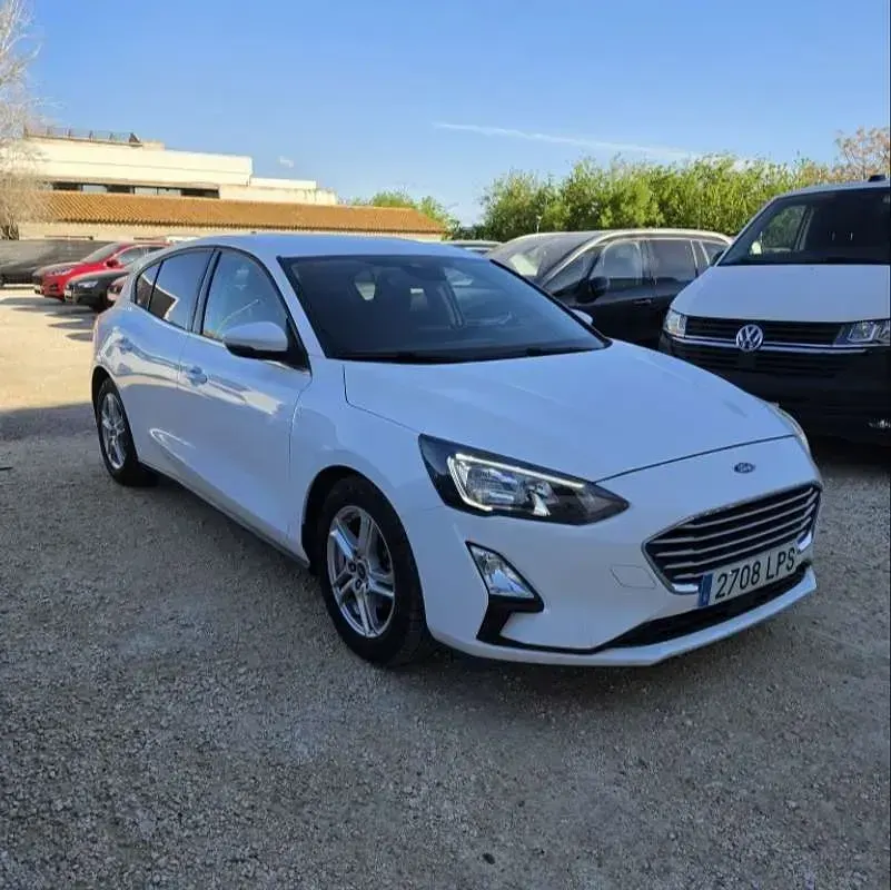 Usado Ford Focus Active 125 CV (91 kW) 2021 Blanco Utilitario