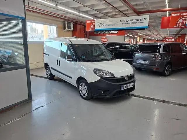 Gebraucht Fiat Doblò 105 PS (77 kW) 2021 Van / Kleinbus