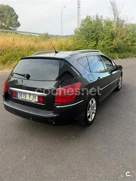 Usado Peugeot 407 Sport 136 CV (100 kW) 2006 Negro Familiar