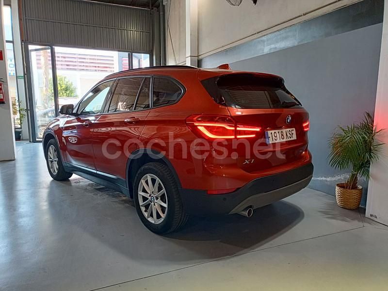 Usado BMW X1 Comfort Edition 116 CV (85 kW) 2019 Naranja SUV